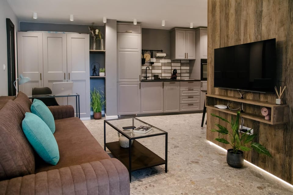 Communal lounge/ TV room, TV and multimedia, Kitchen or kitchenette, Living room, Seating area, pet friendly