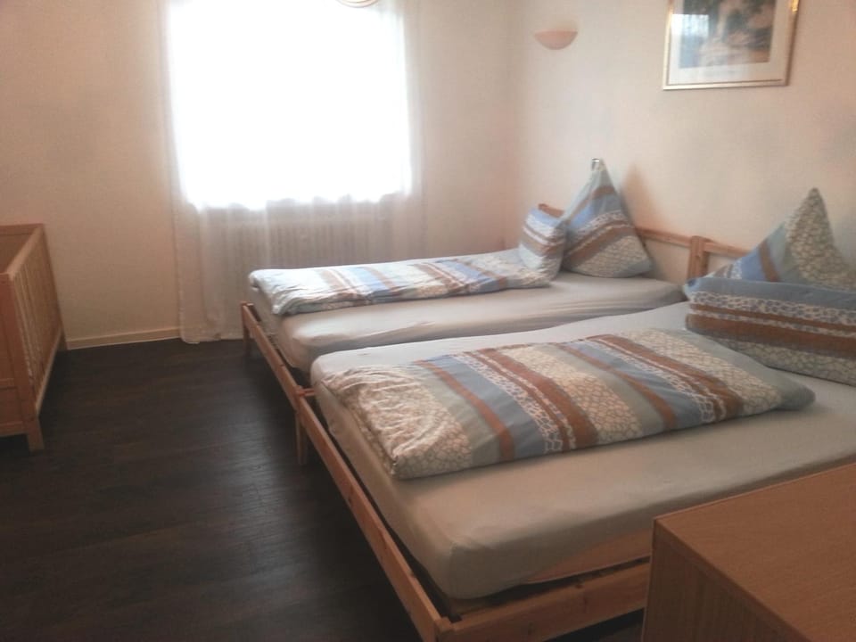 Bed, Photo of the whole room, Decorative detail, Bedroom