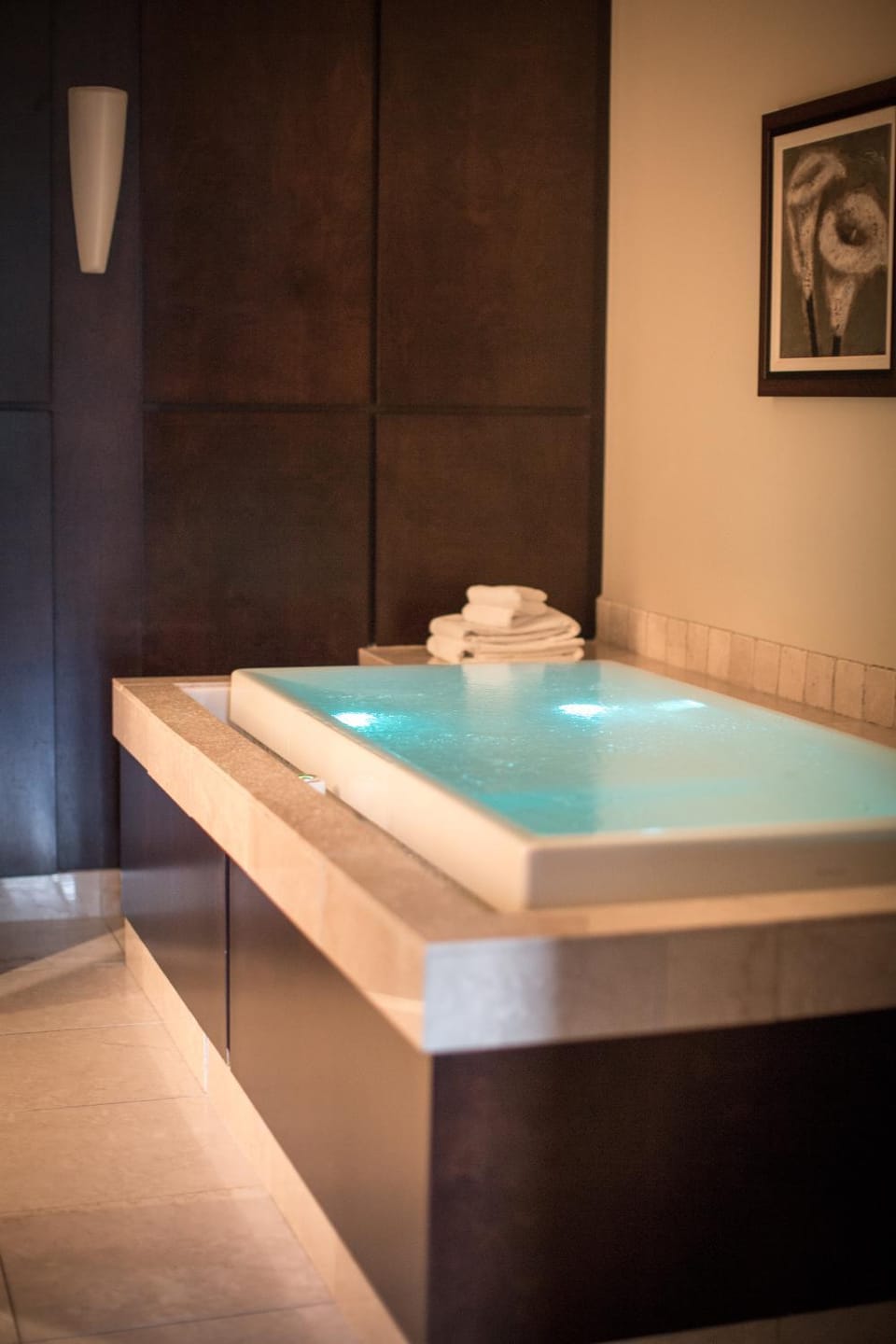 Hot Tub, Bathroom