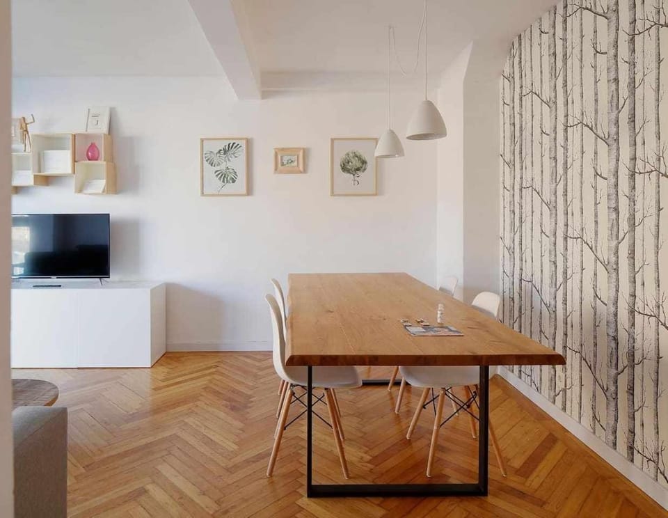 TV and multimedia, Living room, Dining area