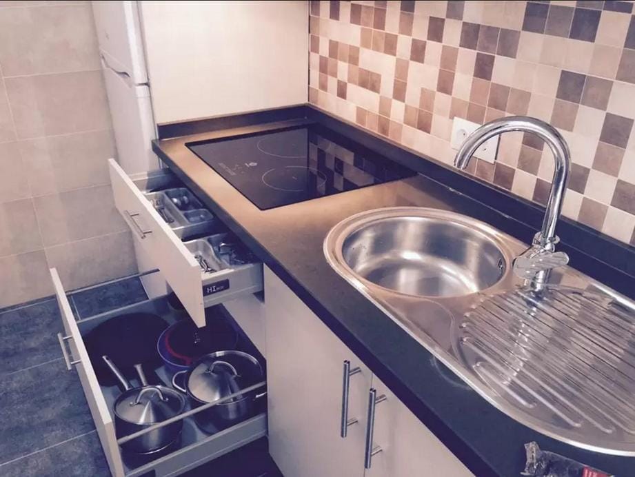 Kitchen or kitchenette