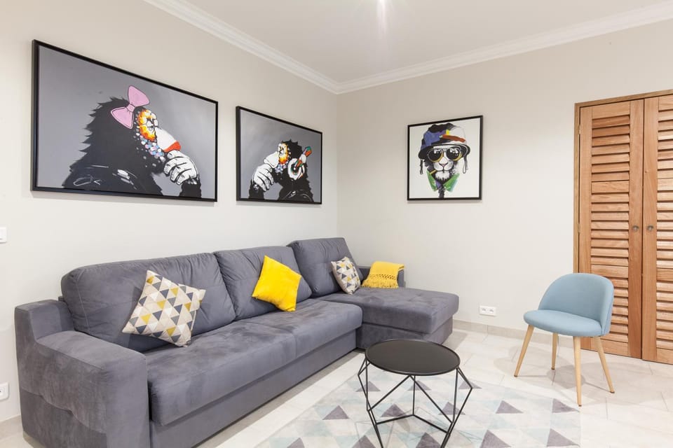 Communal lounge/ TV room, Living room