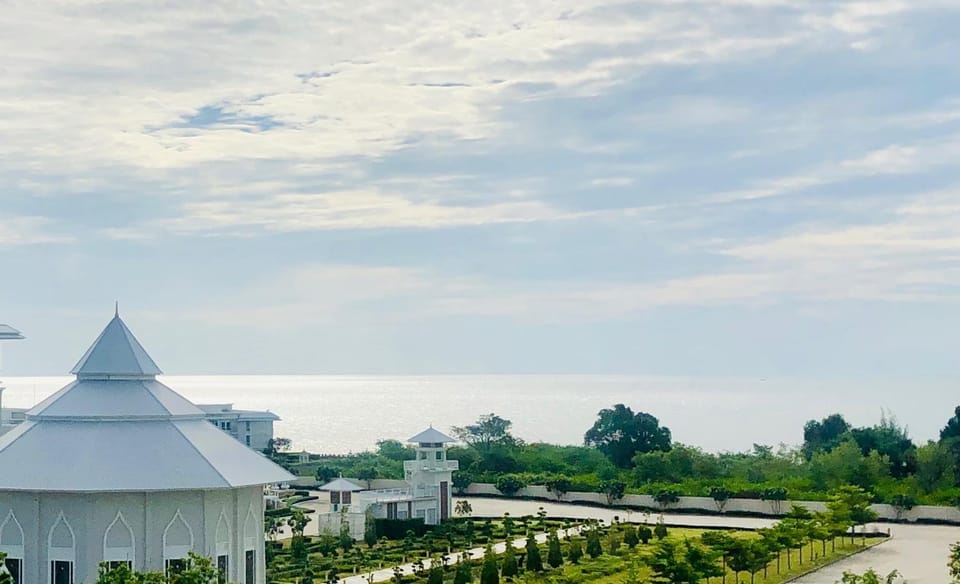 On site, Sea view, Sunrise