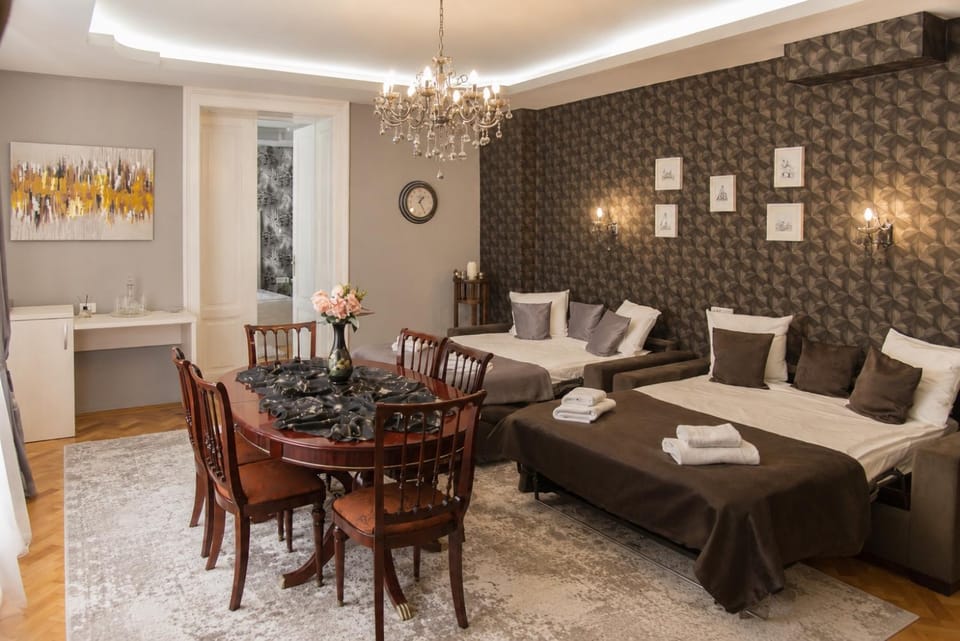 Mozart & Bach Historic Apartment Apartment in Sibiu