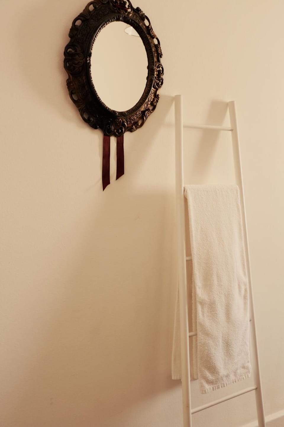 Photo of the whole room, Decorative detail, Bedroom