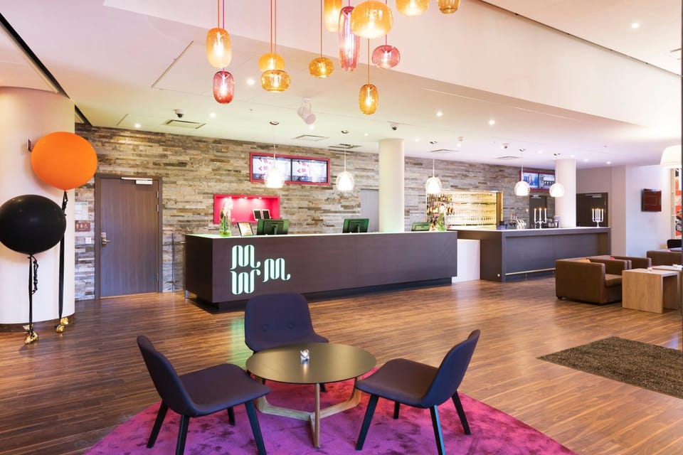 Spring, Winter, Summer, Lobby or reception, Lounge or bar, Decorative detail, Seating area, Autumn