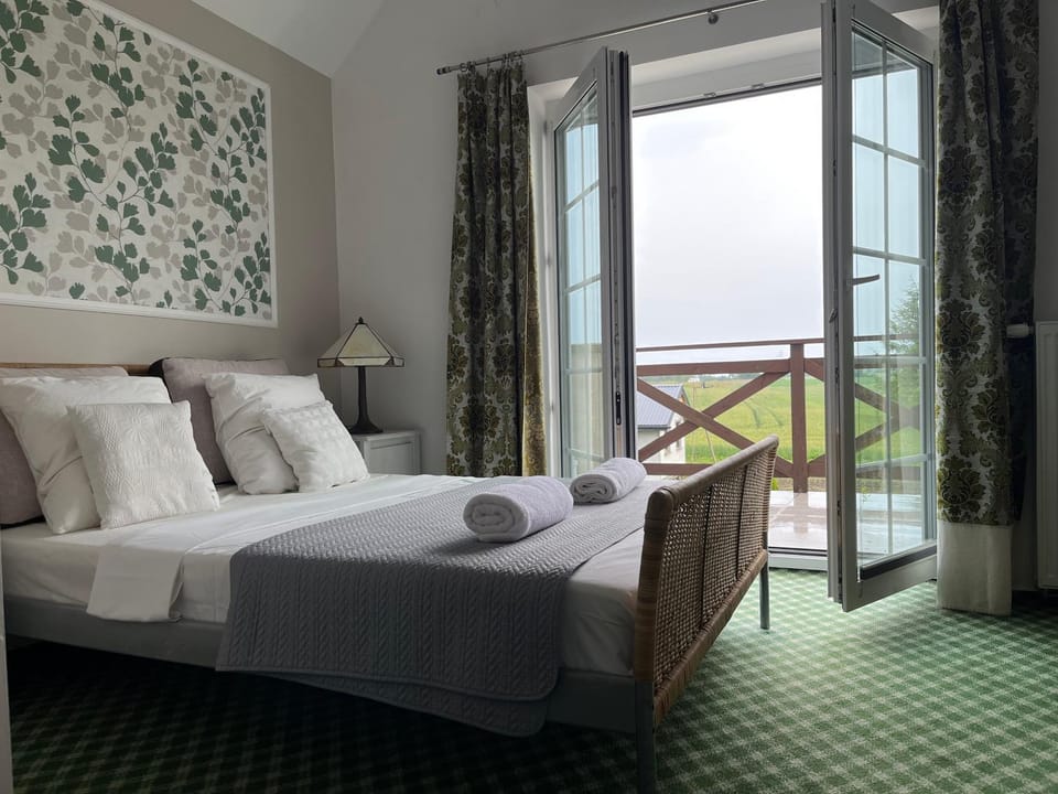 Siedlisko Kierzkowo Bed and Breakfast in Pomeranian Voivodeship