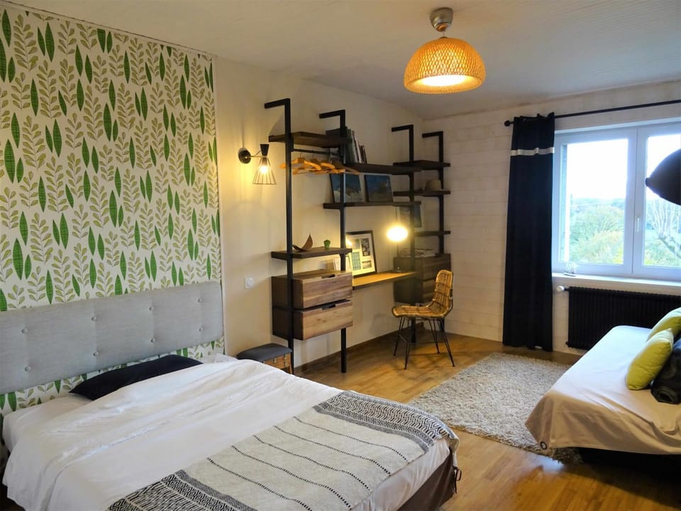 Photo of the whole room