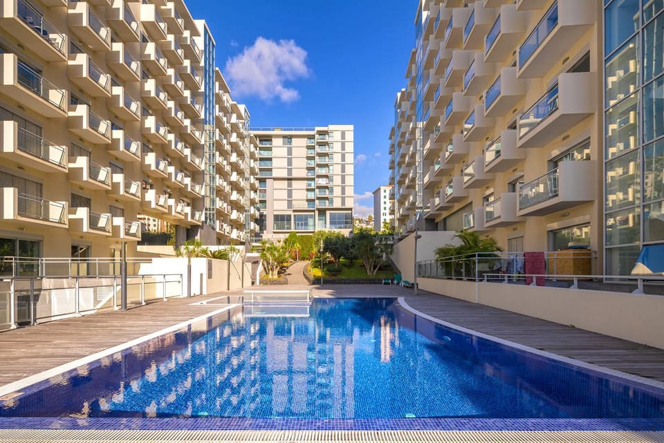 Property building, Swimming pool