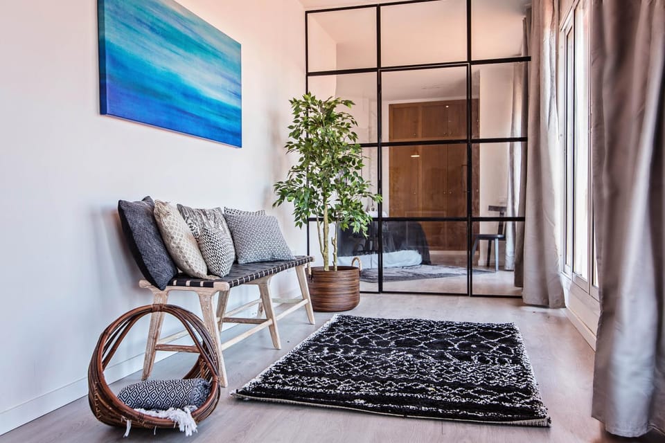 Living room, Seating area