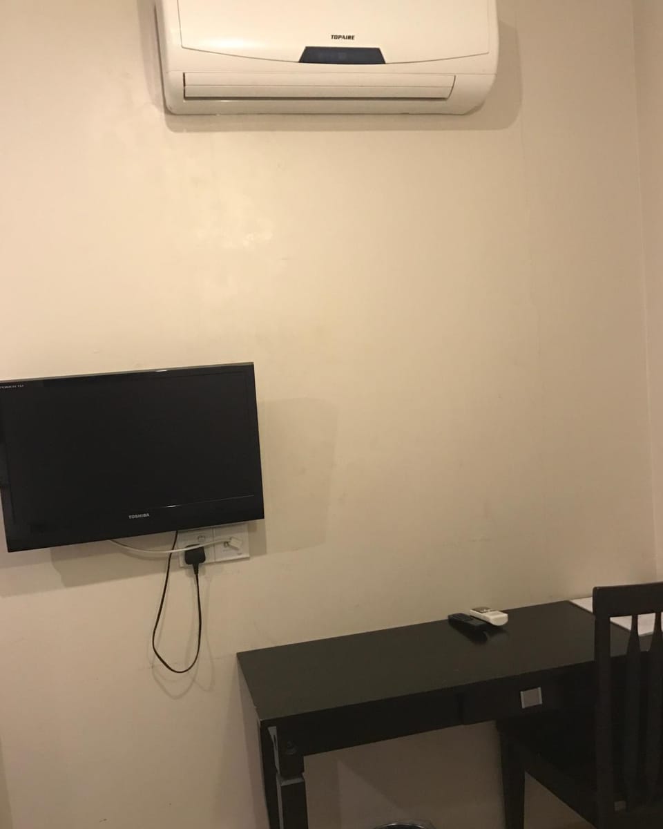 TV and multimedia, air conditioner