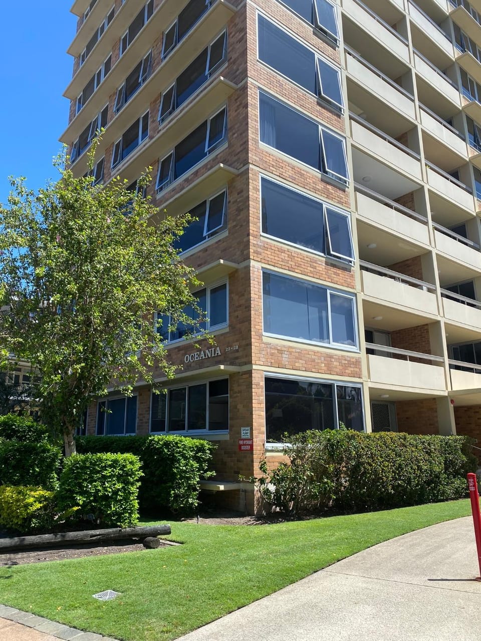 Oceania on Burleigh Beach Apartment hotel in Burleigh Heads