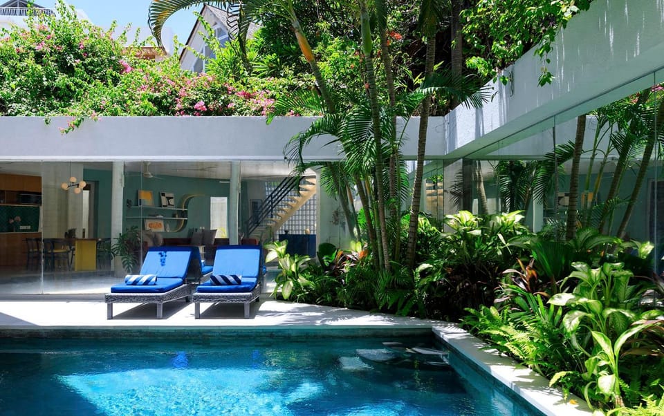 Property building, Swimming pool