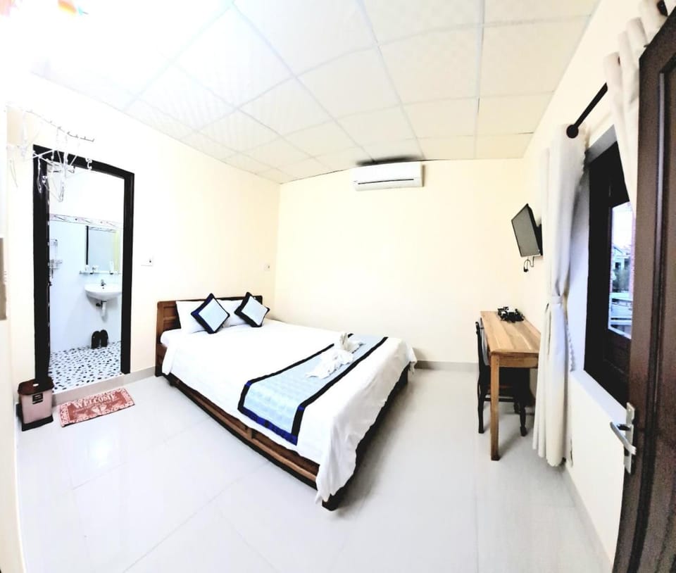 Bed, TV and multimedia, Photo of the whole room, Bedroom, air conditioner