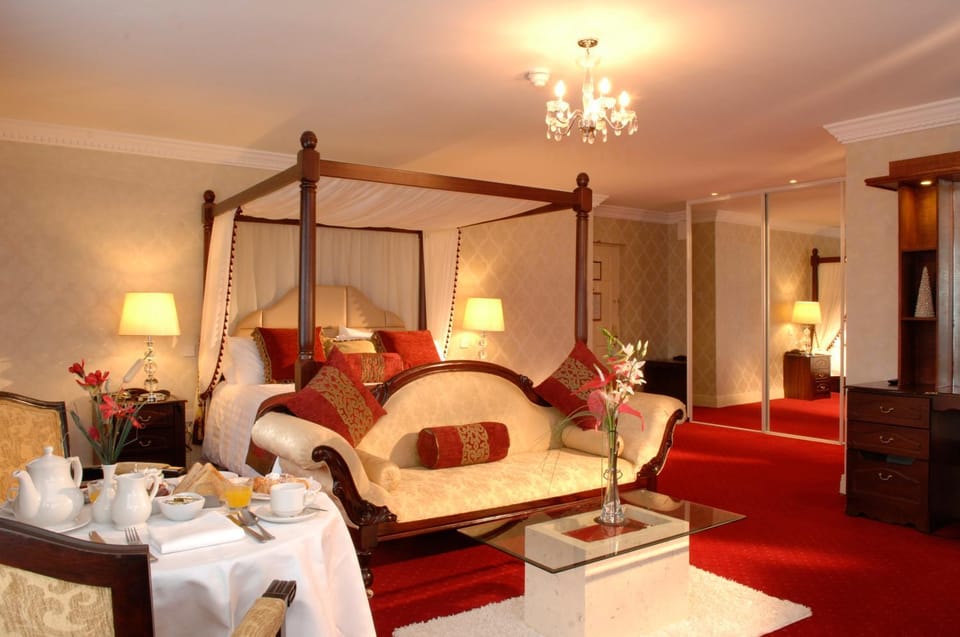 Bed, Photo of the whole room