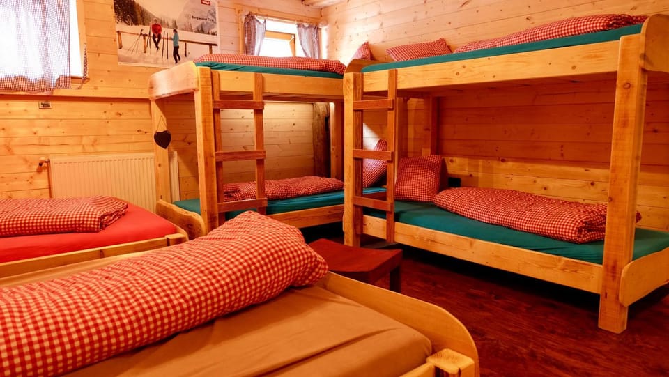 Bed, Bedroom, bunk bed