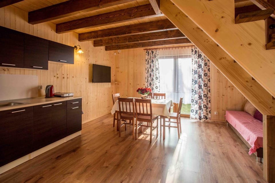 TV and multimedia, Kitchen or kitchenette, Dining area