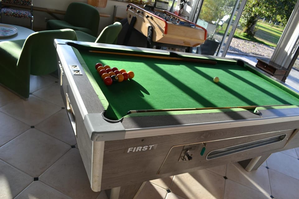 Billiard, Children play ground, Game Room, Golfcourse, Karaoke, Minigolf, Table tennis, Canoeing, Hiking, Cycling, Entertainment