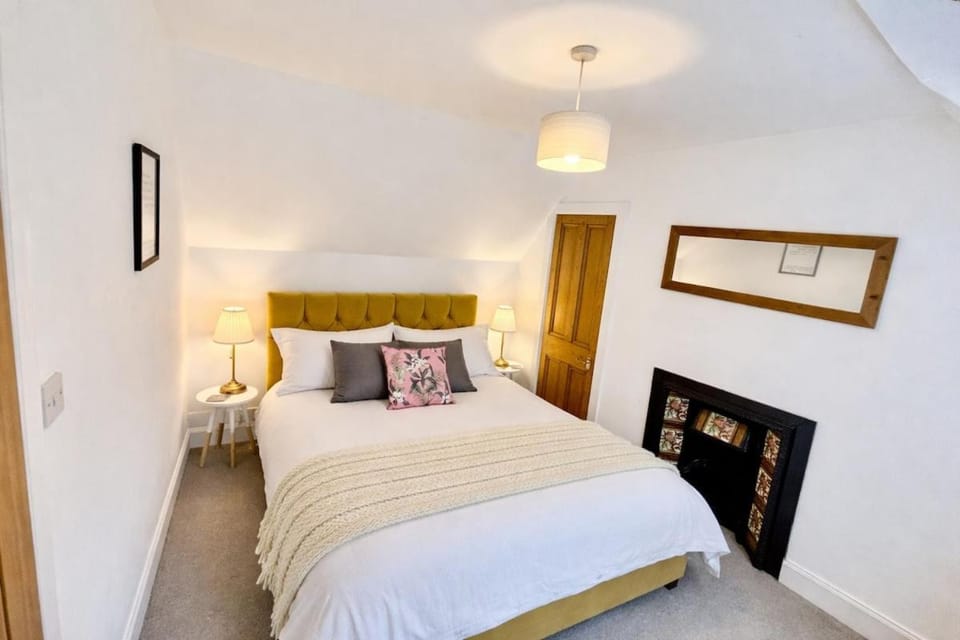 Secret City Cottage - Peaceful - Private Garden House in Aberdeen