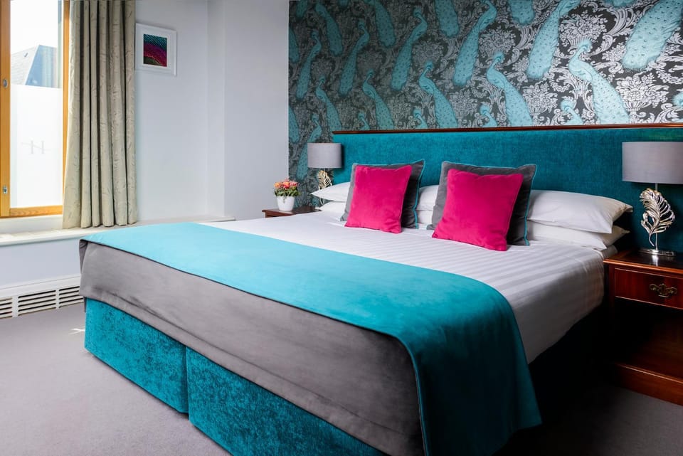 Bed, Coffee/tea facilities, Photo of the whole room, Bedroom