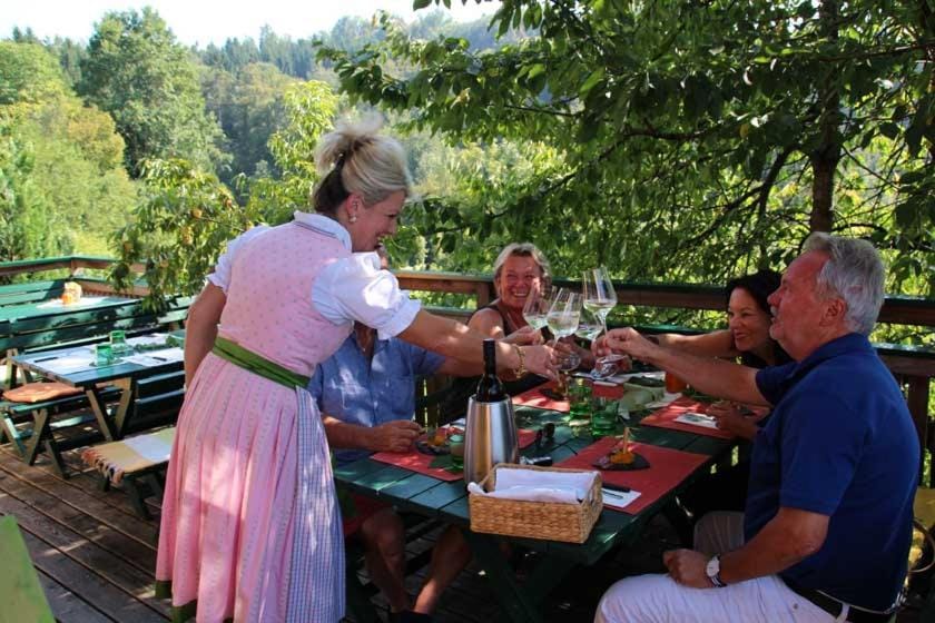 Weingut Schatz Nature lodge in Styria