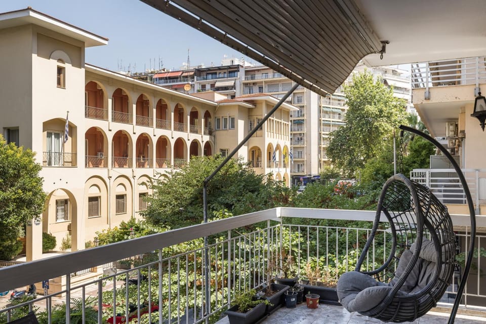 Property building, Patio, Day, View (from property/room), Balcony/Terrace, City view
