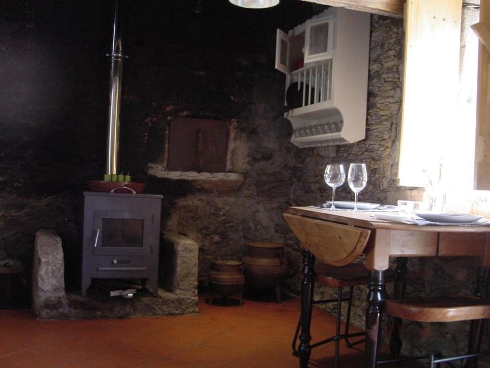 Kitchen or kitchenette, Living room, Seating area, Area and facilities