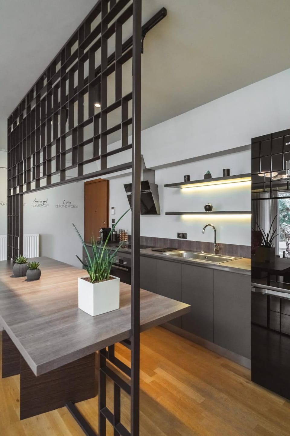 Decorative detail, Dining area, kitchen
