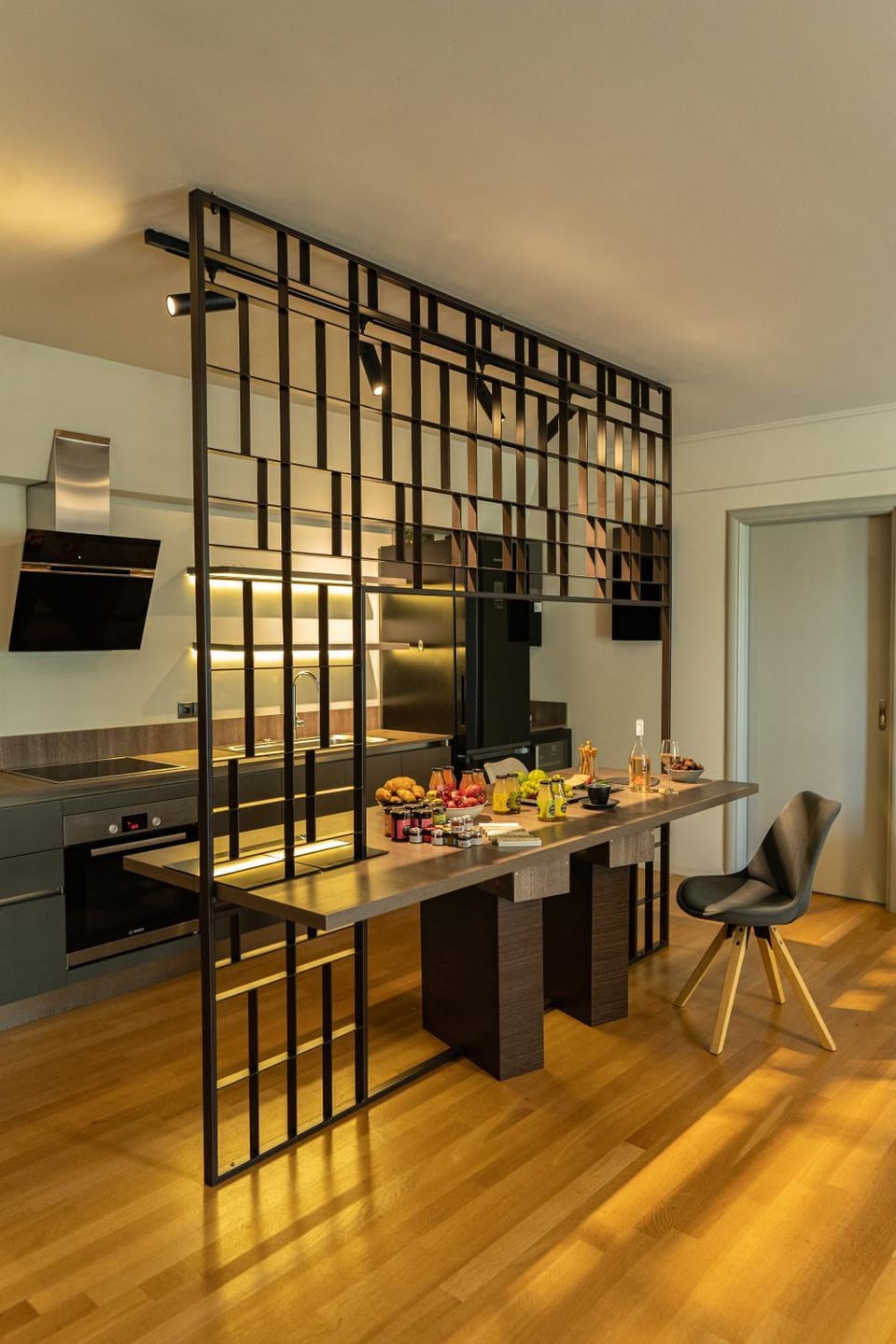 Kitchen or kitchenette, Dining area, Dinner