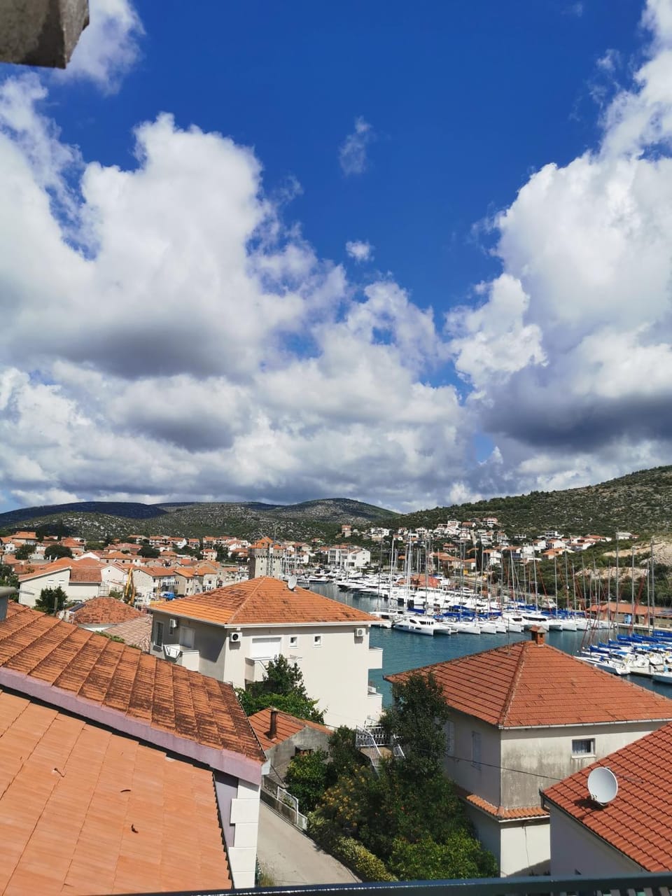 City view, Street view