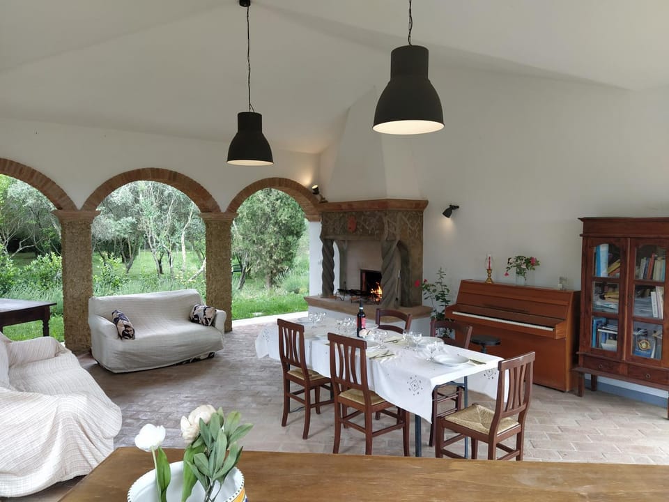 BBQ facilities, Banquet/Function facilities, Seating area, Dining area