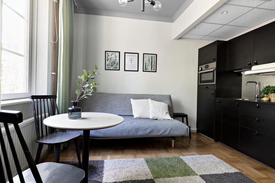 Kitchen or kitchenette, Seating area