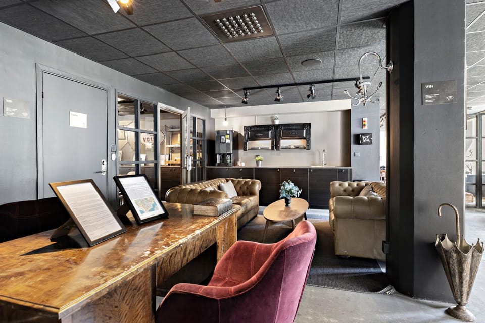 Seating area