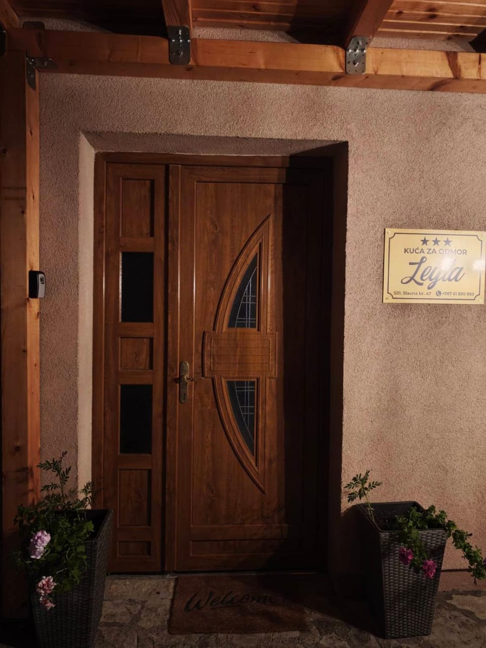 House Leyla Bed and Breakfast in Lika-Senj County