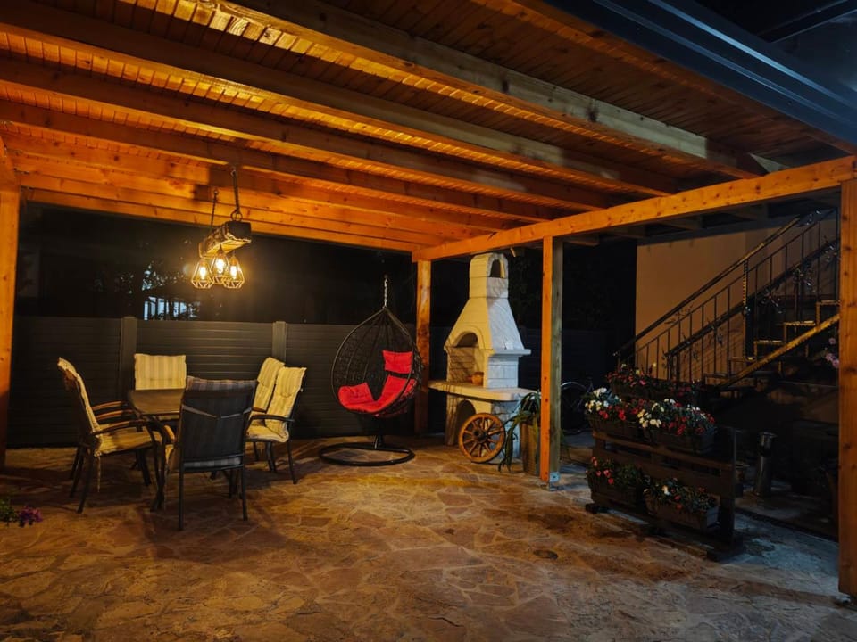 House Leyla Bed and Breakfast in Lika-Senj County