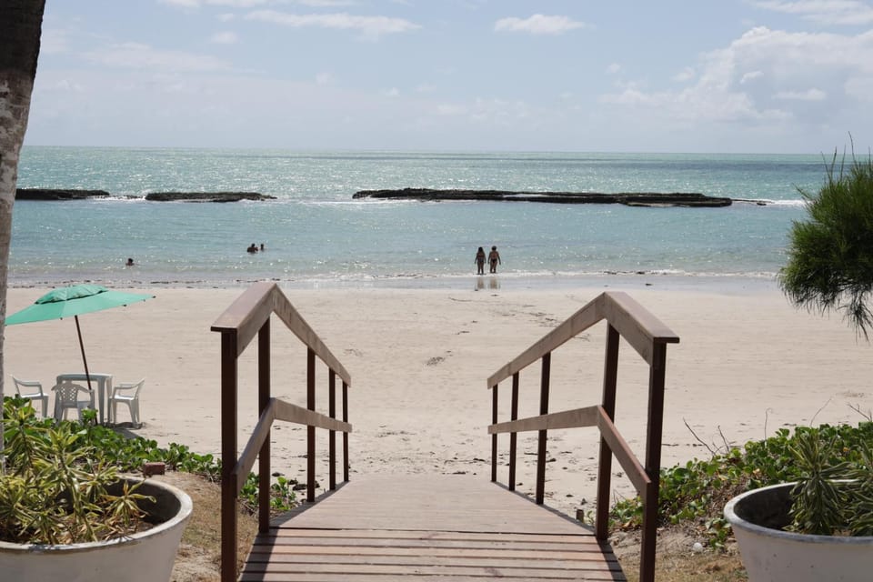 Day, Natural landscape, Beach, Sea view, acessibility