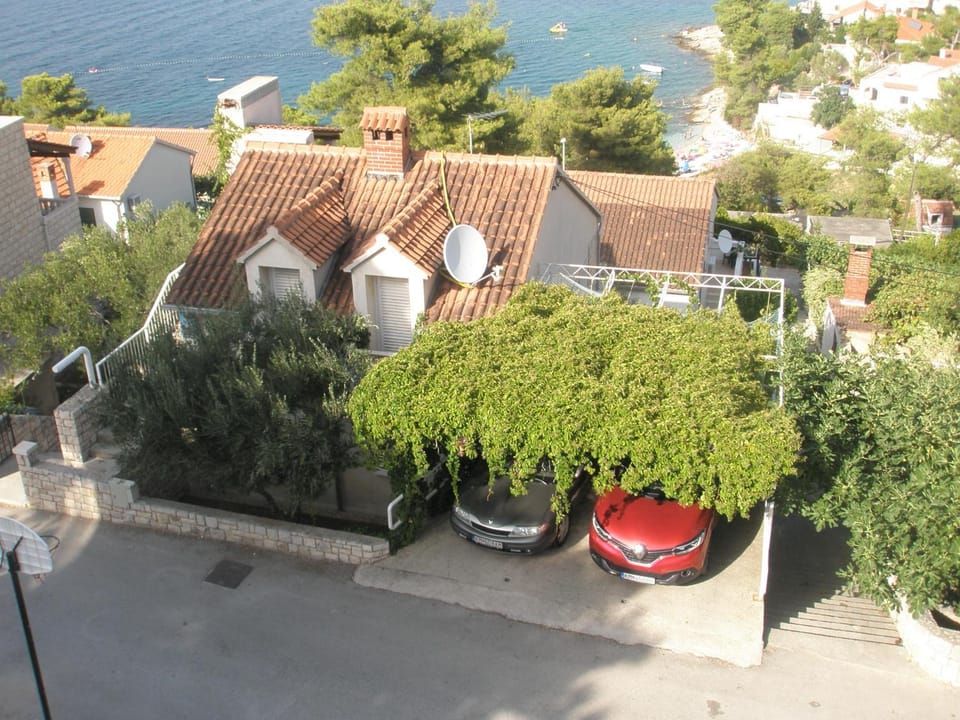 Property building, Parking