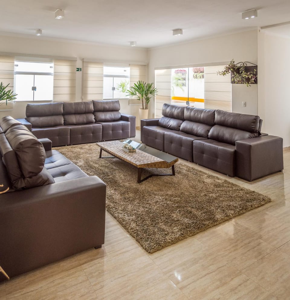 Communal lounge/ TV room, Guests