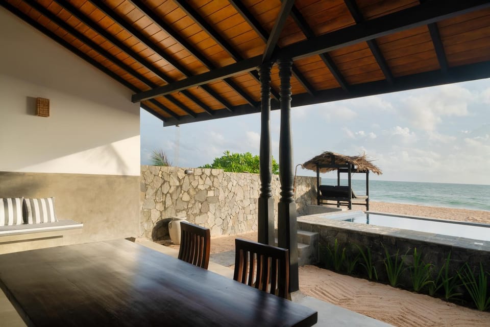 Day, View (from property/room), Seating area, Beach, Pool view, Sea view, Swimming pool, sunbed
