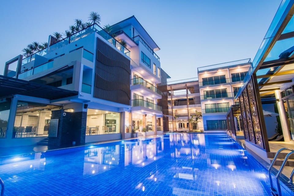 Pool view, Swimming pool
