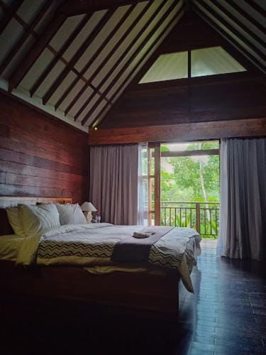 Village Above The Clouds Bed and Breakfast in Bali