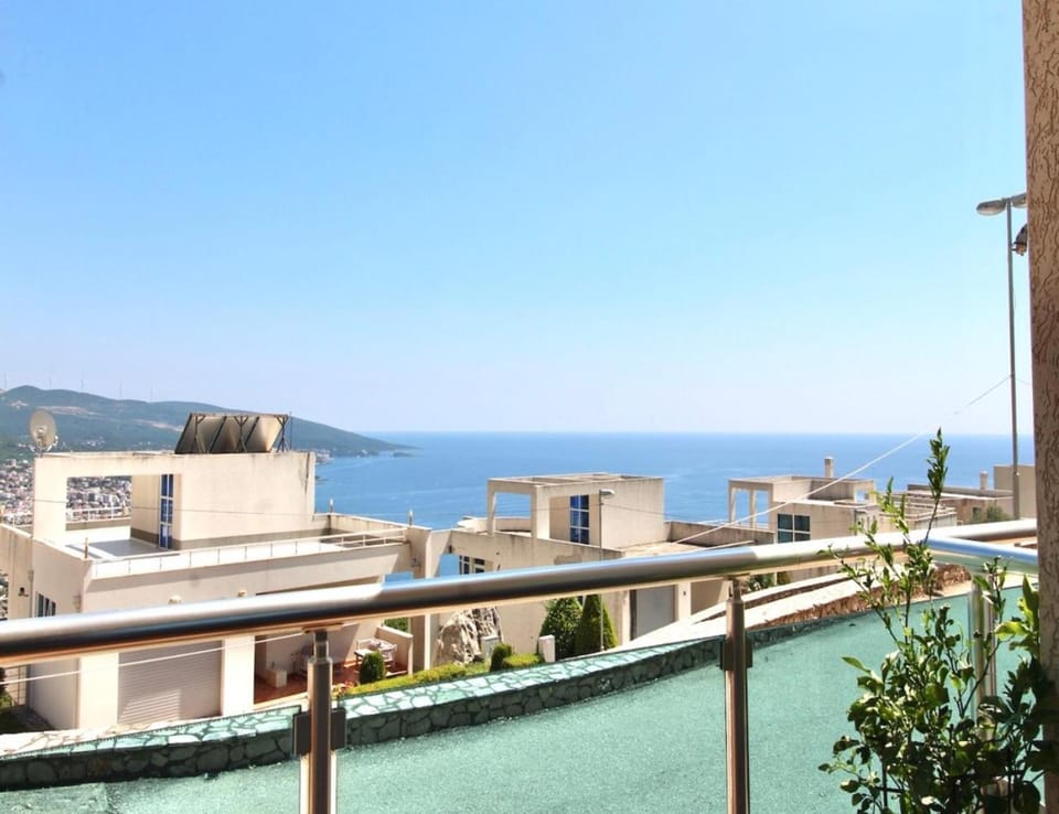 Day, Natural landscape, View (from property/room), Balcony/Terrace, Mountain view, Sea view