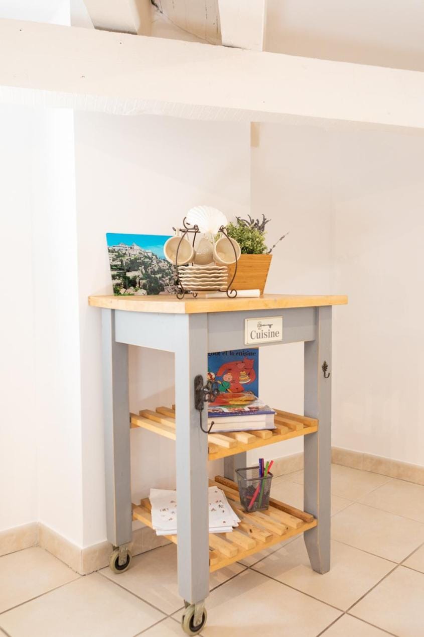 Appartement spacieux Rochereau Apartment in L'Isle-sur-la-Sorgue