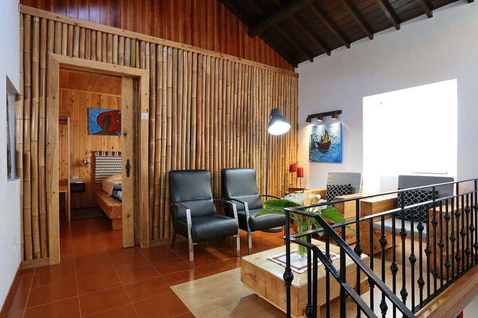 Living room, Decorative detail, Seating area