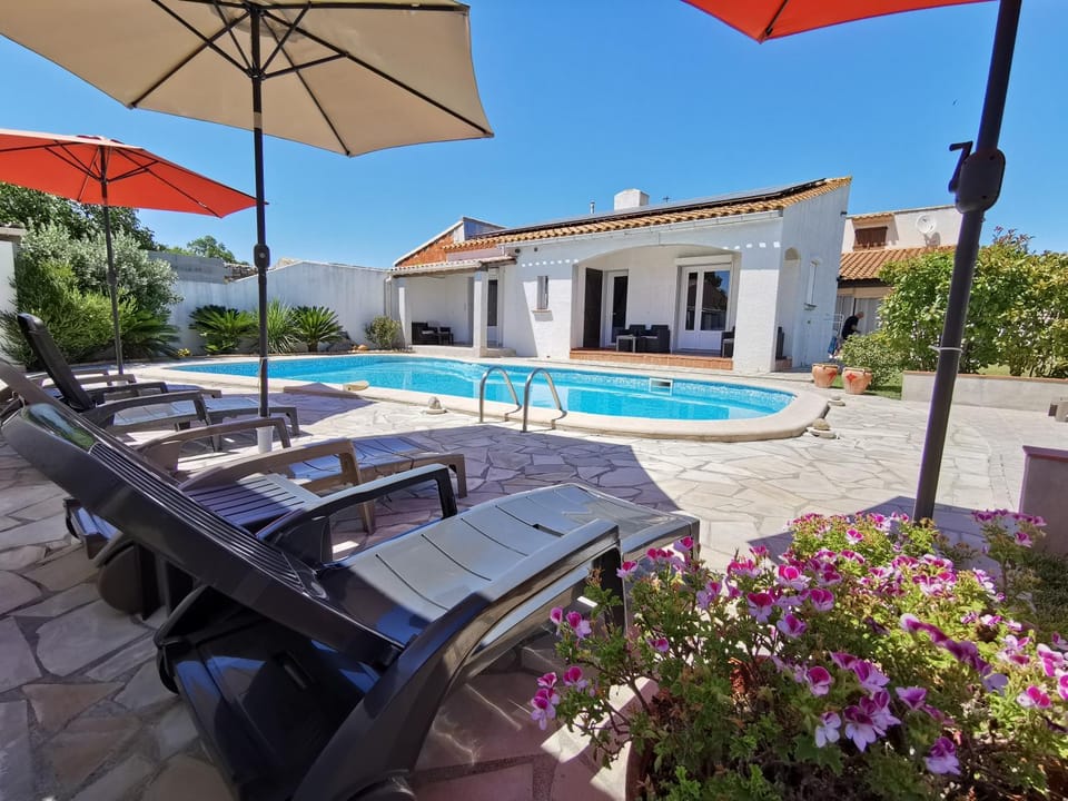 Balcony/Terrace, Pool view, Swimming pool