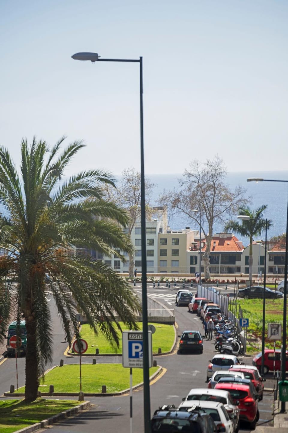 Sea view, Street view
