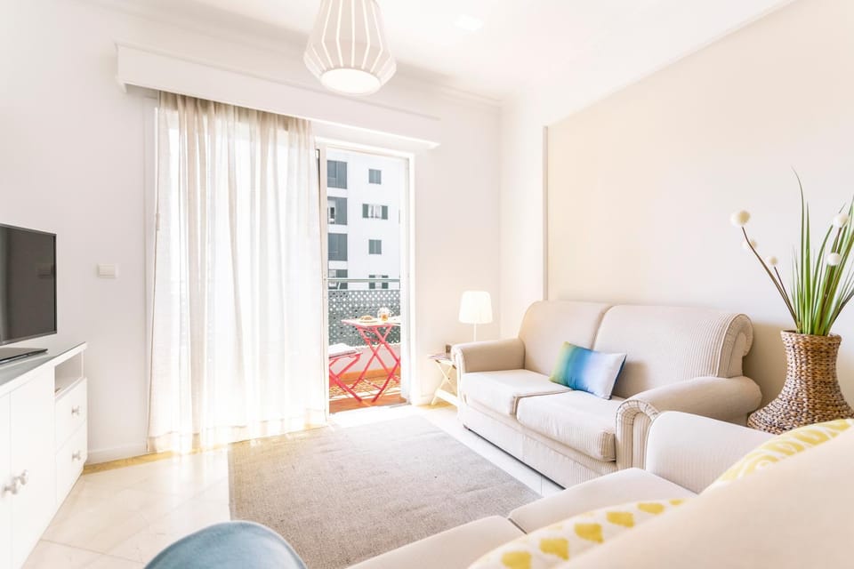TV and multimedia, Balcony/Terrace, Living room