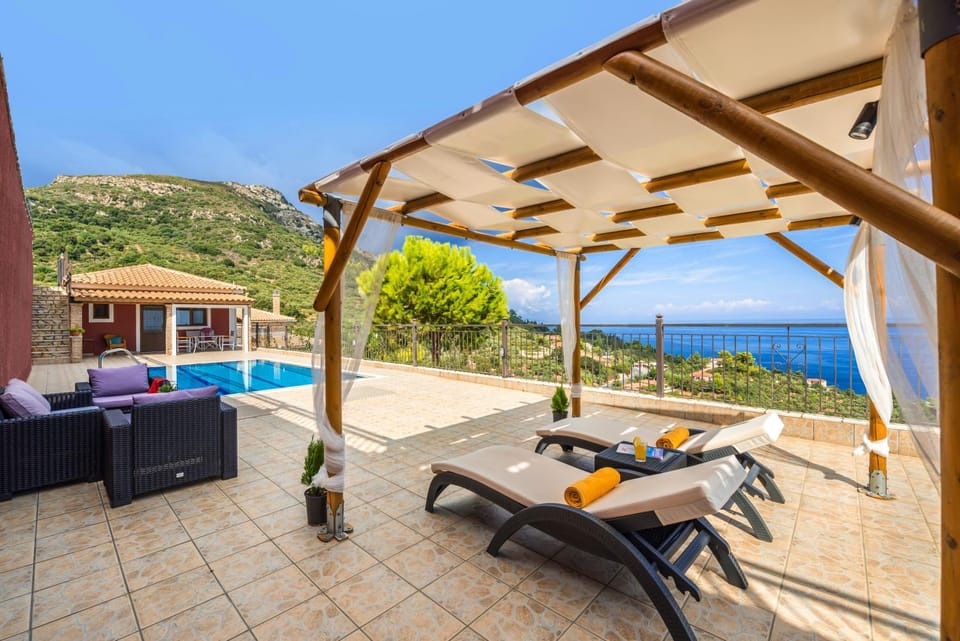 Balcony/Terrace, Seating area, Sea view, Swimming pool