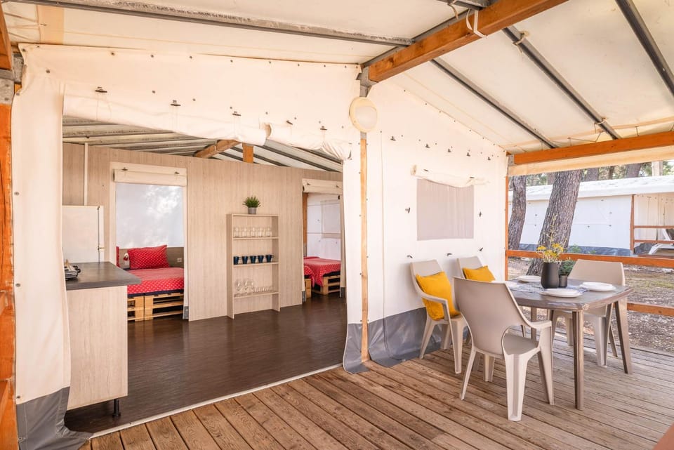 Patio, Seating area
