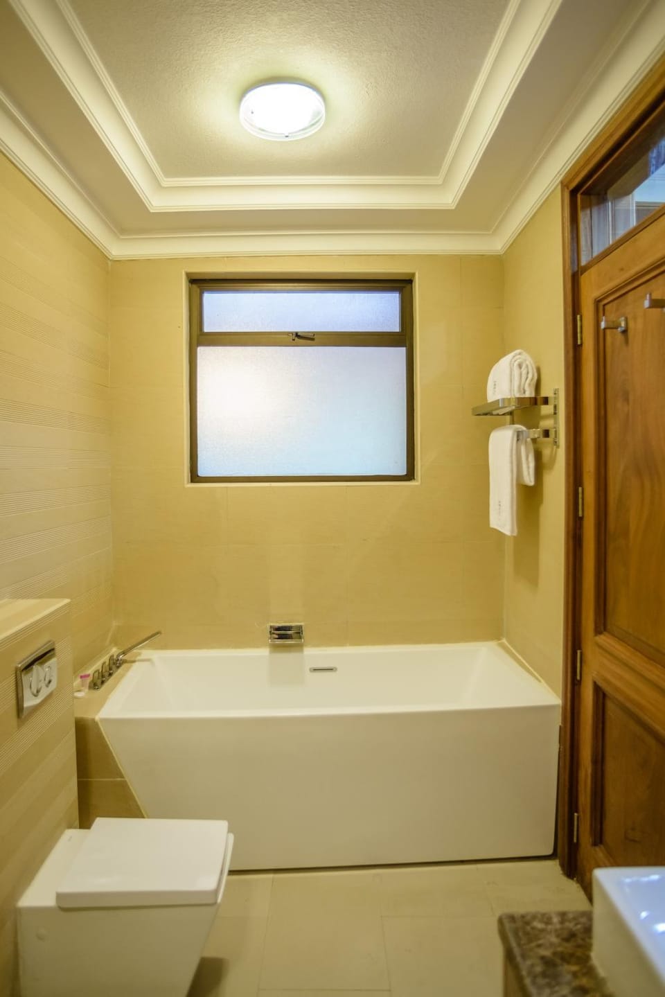 Toilet, Toilet, Hot Tub, Bathroom, Bath, towels